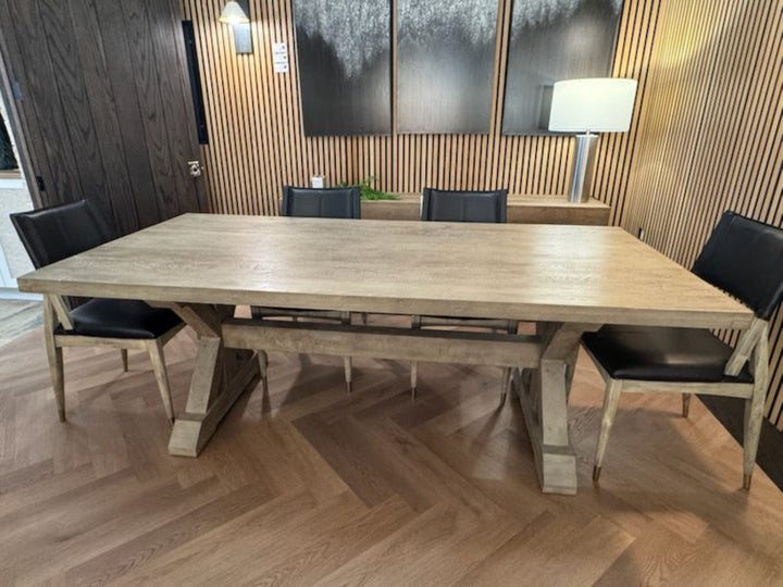 LILLIS DINING TABLE
